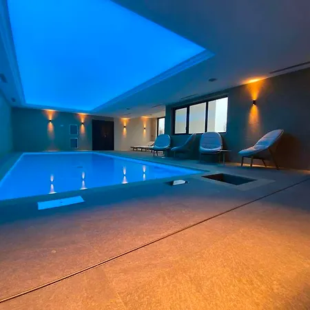 Brit Piscine & - Fougeres Hotel Lecousse