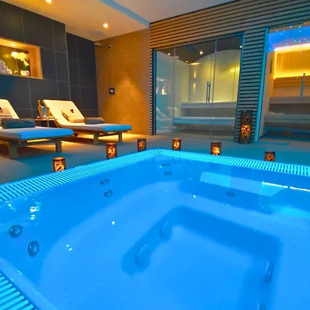 فندق Brit Piscine & - Fougeres Lecousse