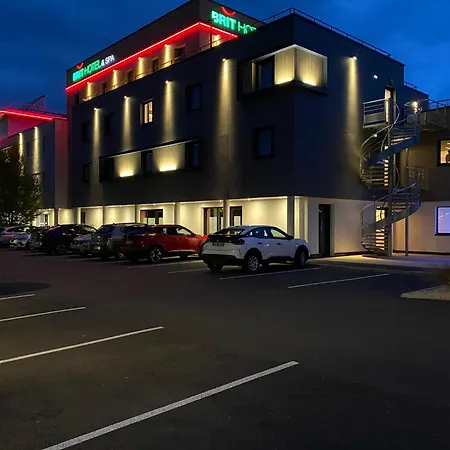 Brit Du Parc - Fougères Hotel